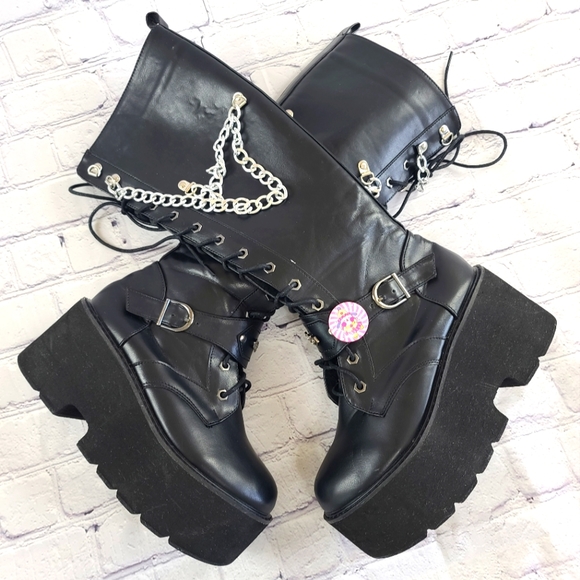 Shoes - ClassicSter Women's 37/6 Goth Platform Lace Up Combat Boots Black